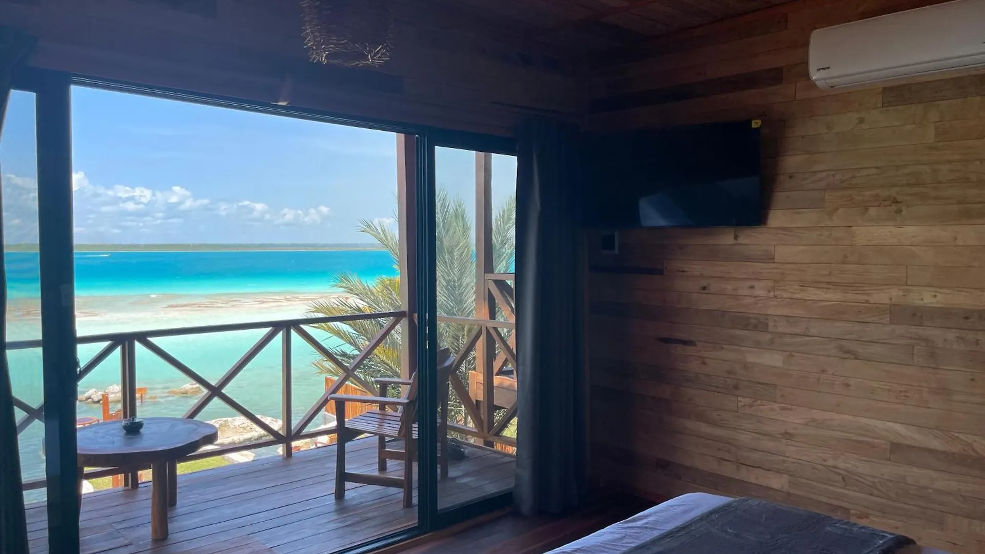 Blue Caribe Bacalar Front Lagoon Hotel