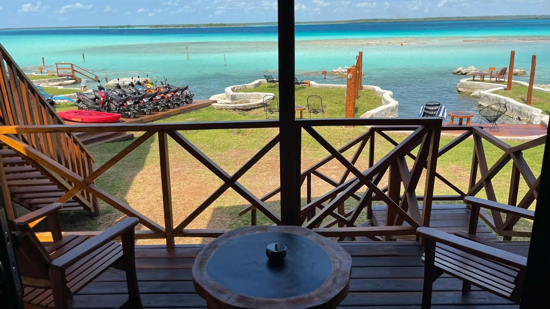 Blue Caribe Bacalar Front Lagoon